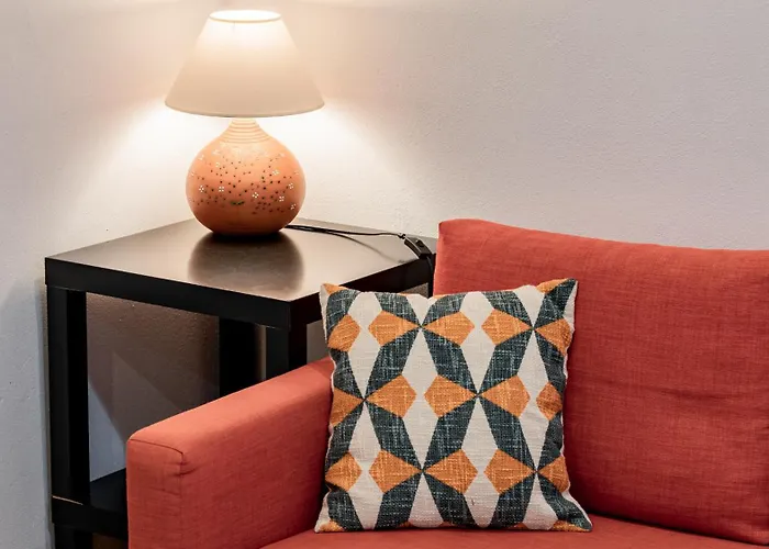 Cozy Eden Apartment By Unique Hosts